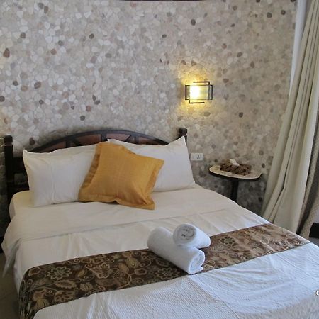 Utopia Resort & Spa Puerto Galera Ngoại thất bức ảnh
