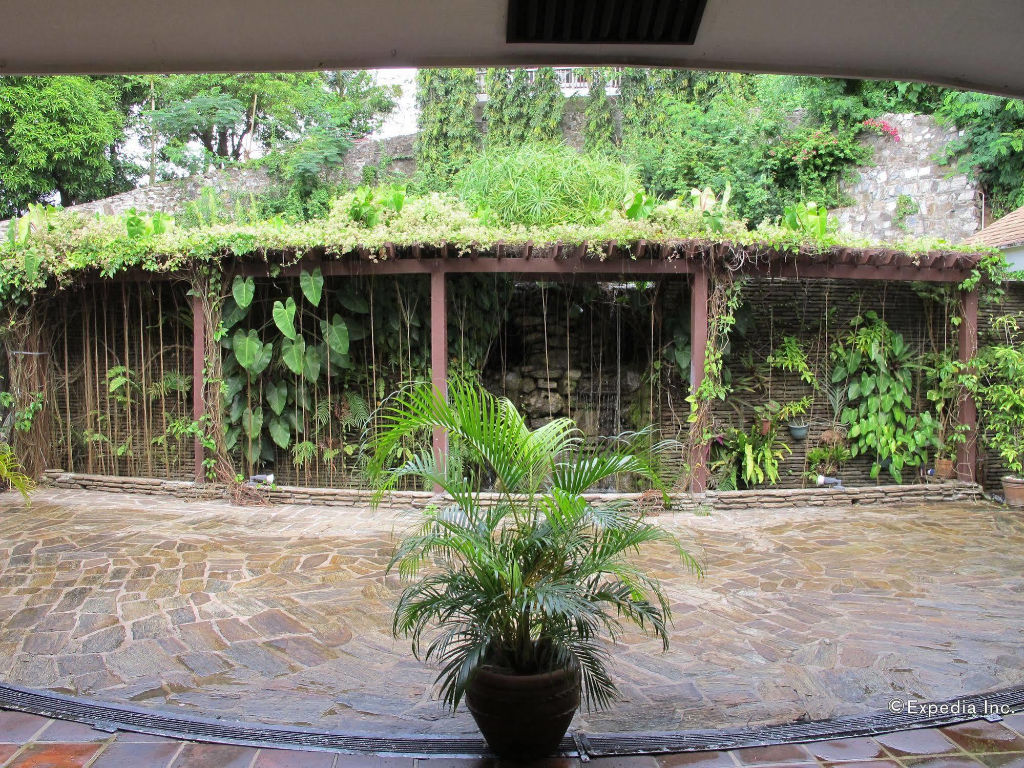 Utopia Resort & Spa Puerto Galera Ngoại thất bức ảnh